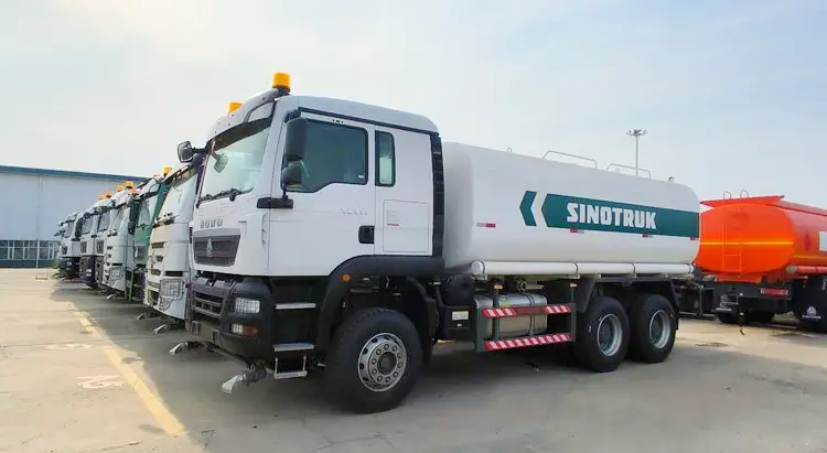 Sinotruck Howo TX 6×4 Water Tanker Truck cover